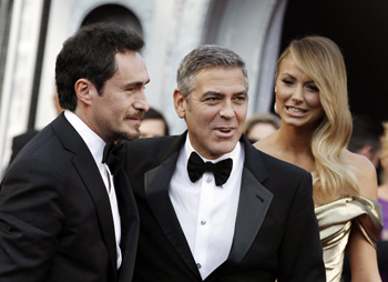 Bichir y Clooney dicen por qué apoyan a Obama